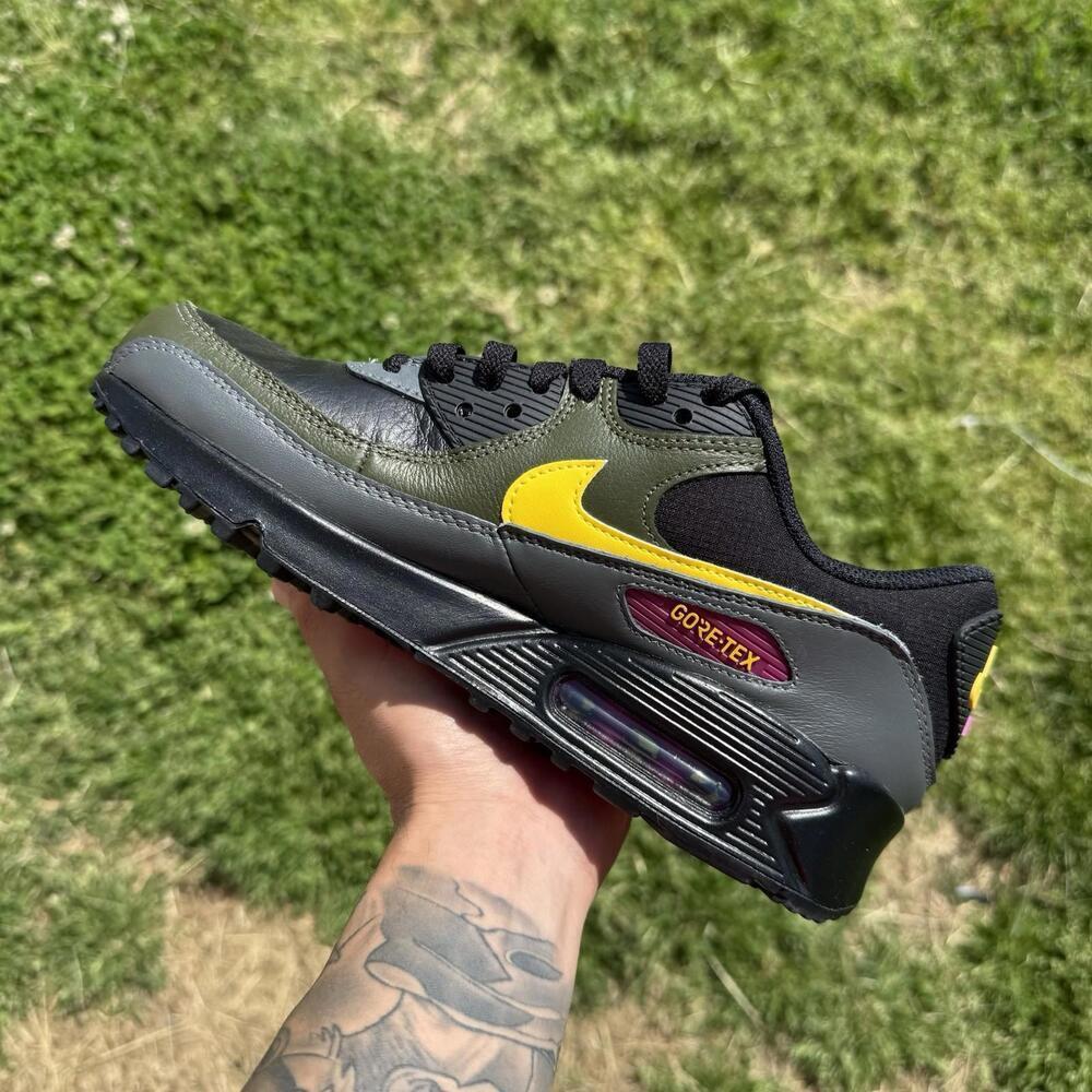 NikenAir Max 90 Gore-Tex GTX Black Tour Yellow Khaki 6.5 Men - Picture 2 of 7